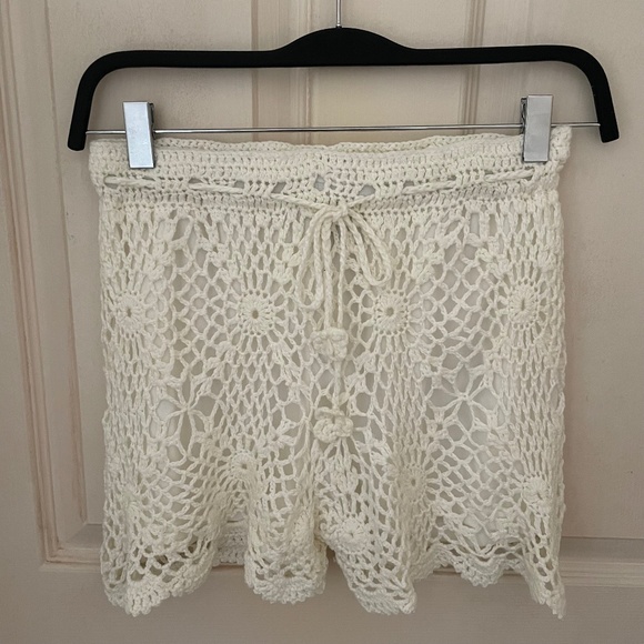 White Lace Knit Shorts - Picture 1 of 6